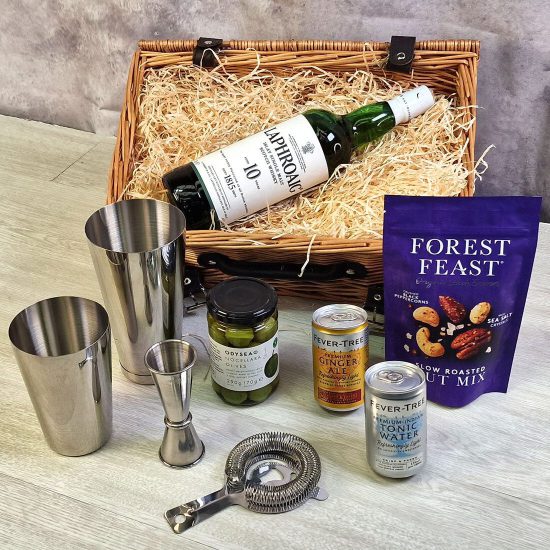 Laphroaig 10 Year Old Whisky Luxury Cocktail Hamper